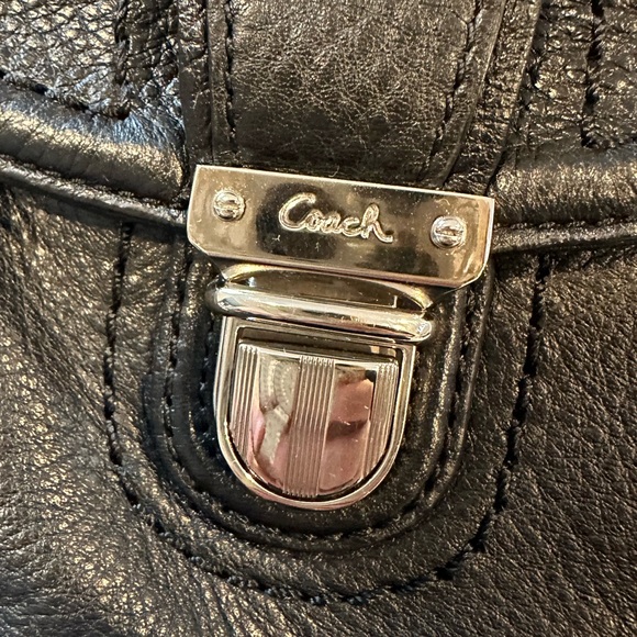 Vintage Coach Avery Poppy Buttery Soft Pebbled Leather Hobo Bag in Black - Picture 11 of 11